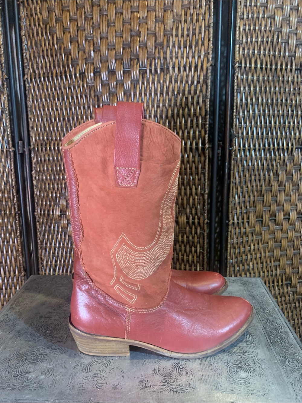 Array Cowboy Boots Embroidered Size 7